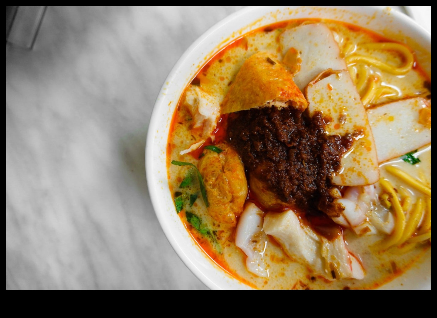 Haven Hues: Ζωγραφίζοντας την εμπειρία σας με τοπικές απολαύσεις