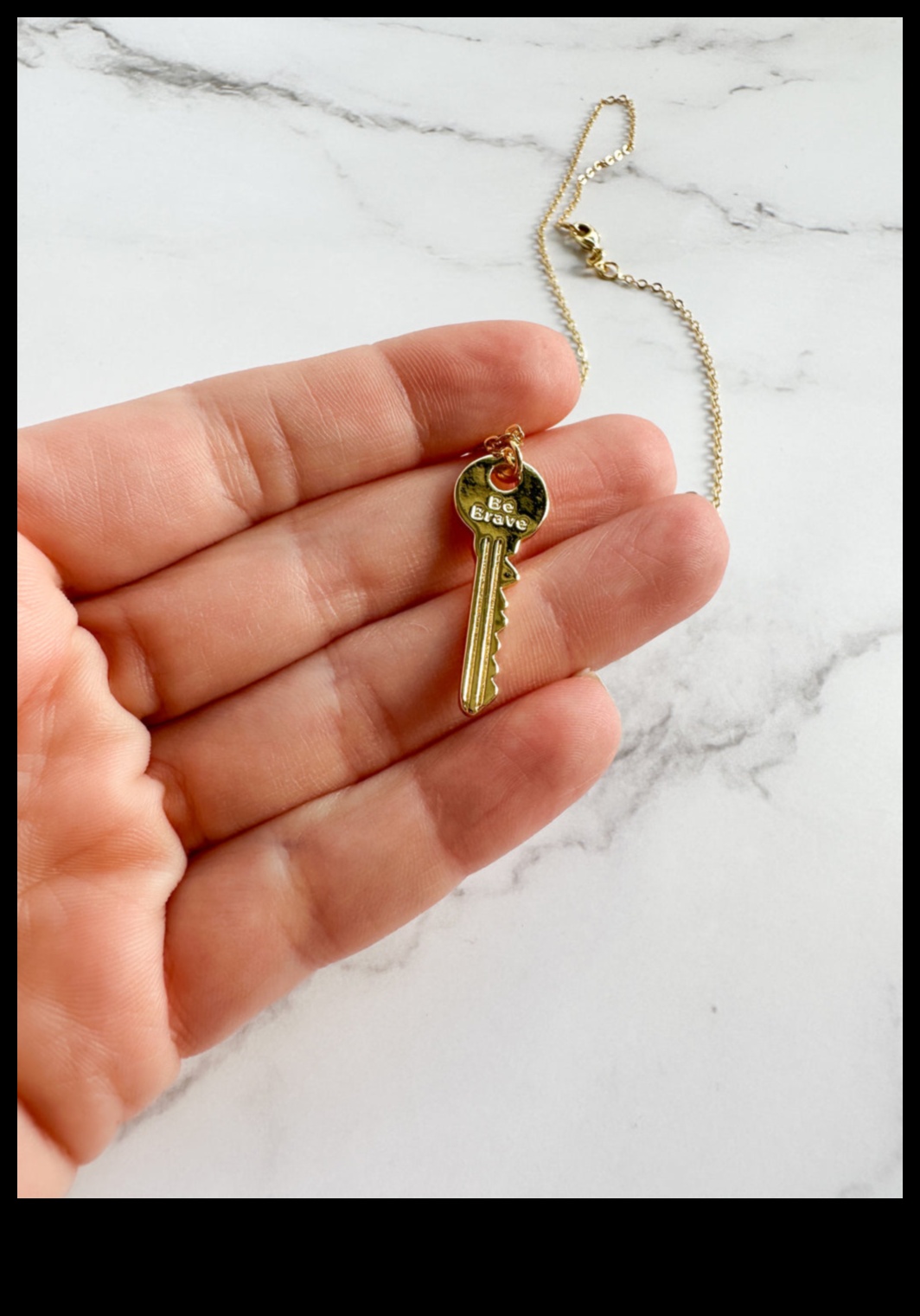 Whimsical Whispers Μια συλλογή από Whisper-Thin κολιέ για να μαγέψουν τις αισθήσεις σας 2 Whimsical Whispers: Hear the Enchantment in Our Whisper-Thin Necklaces