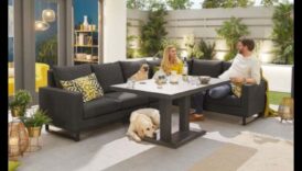 Radiant Retreat Μια σύνδεση στα πιο κομψά έπιπλα κήπου στη γη 1 Radiant Retreat: Βουτήξτε στον κόσμο των μοντέρνων επίπλων κήπου