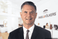The Art of Selling to the Wealthy A Richard Brinkley Perspective