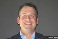 Scott Jennings Earns OMREB Realtors Care Award