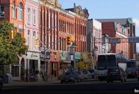 Broker DeWever: Let Local Sales Lead