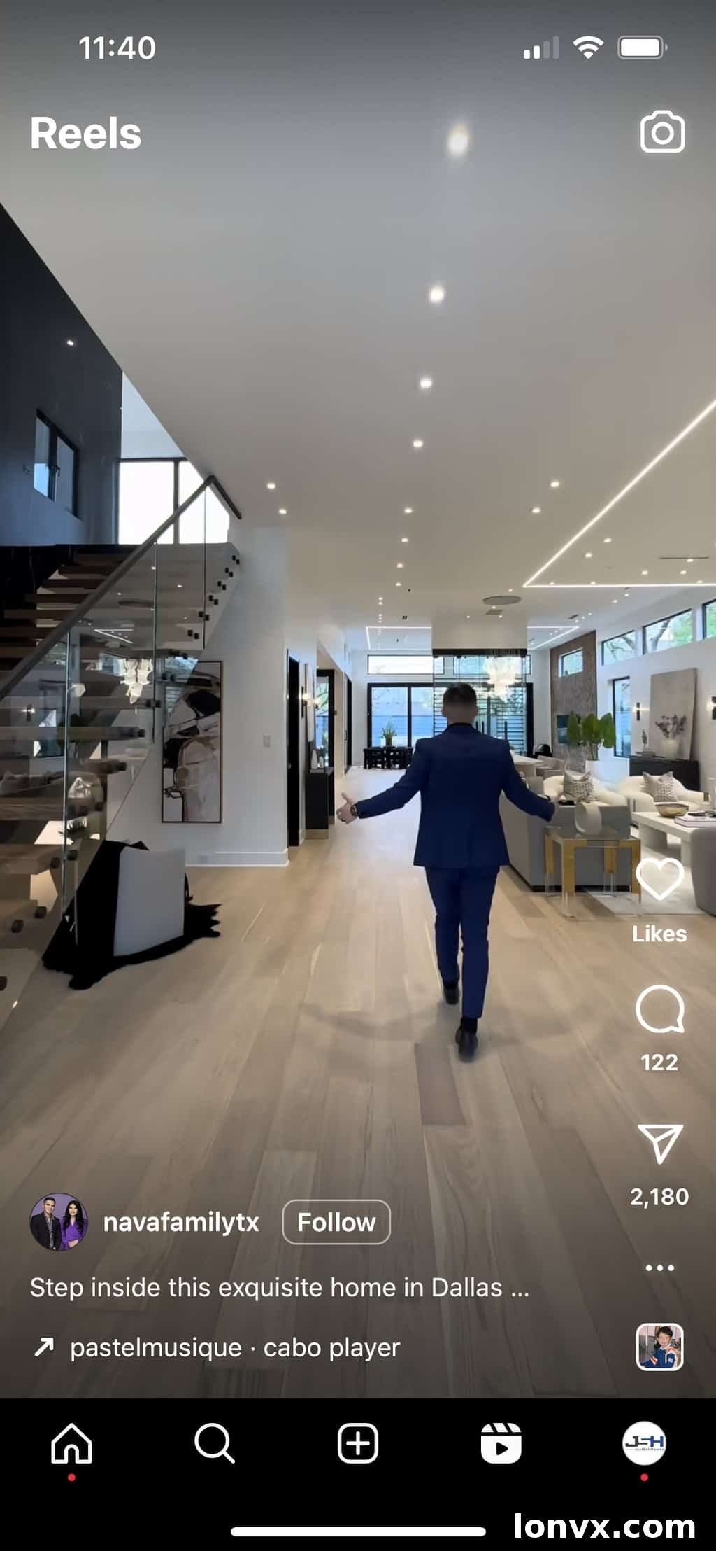 Real estate agent showcasing a single shot walkthrough Reel template for an interior property tour.