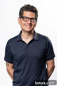 Sammy Kohn, a real estate agent with HouseSigma, discusses luxury housing market trends in the GTA.