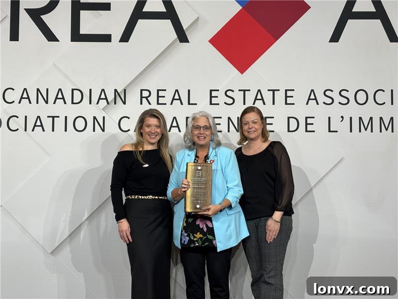 Wendy Giroux accepting award